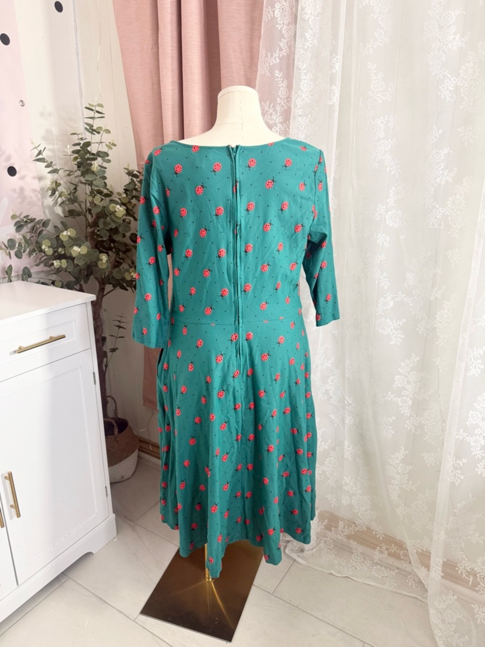 Unique Vintage Teal Lady Bugs Tie-Front Women’s Dress BIN#1 - Picture 3 of 4